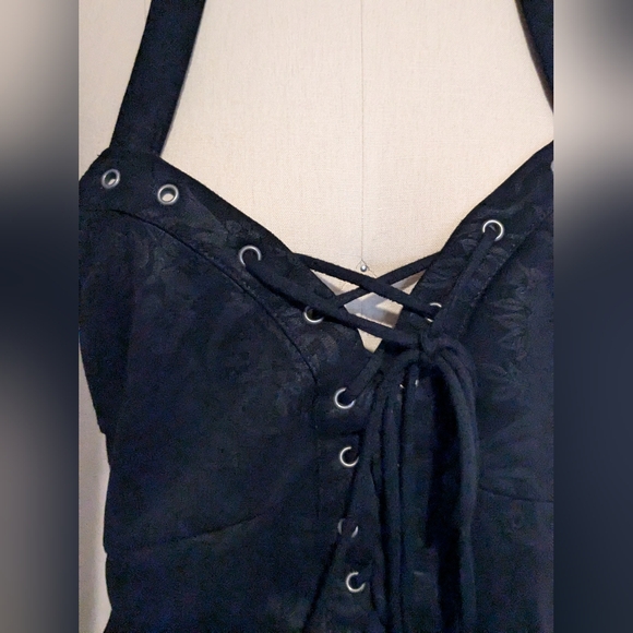 Killstar Prinna Lace-Up Vest - Picture 3 of 6